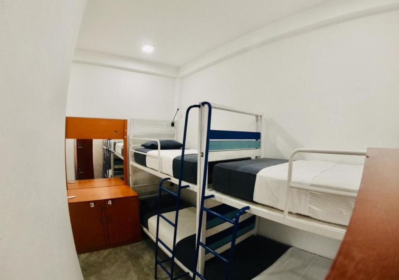 Hangover Hostels Arugam Bay Exterior photo